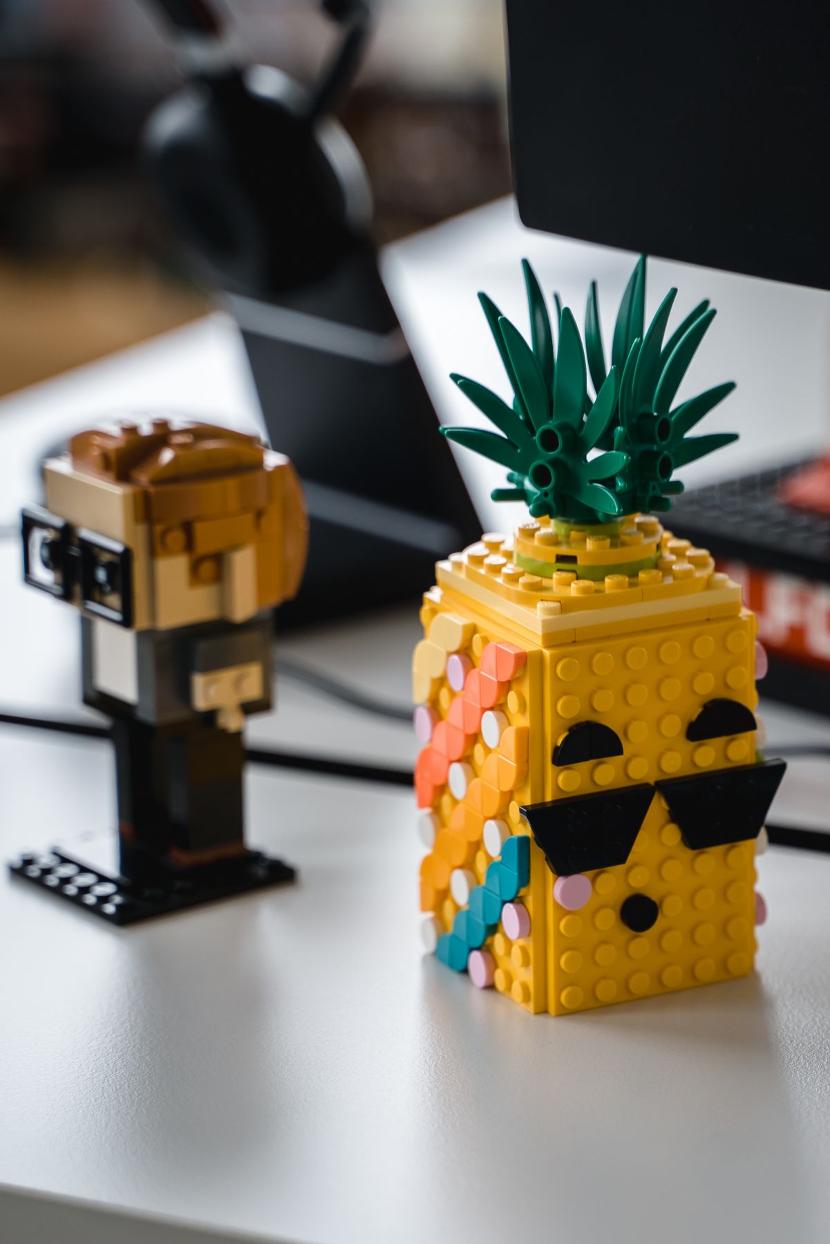 Building LEGO From Simple Pieces – A conversation with Christiansen and Loren - Egon